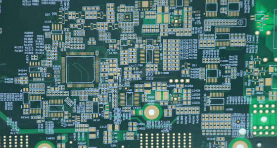 为什么不同PCB厂家价格差异大？